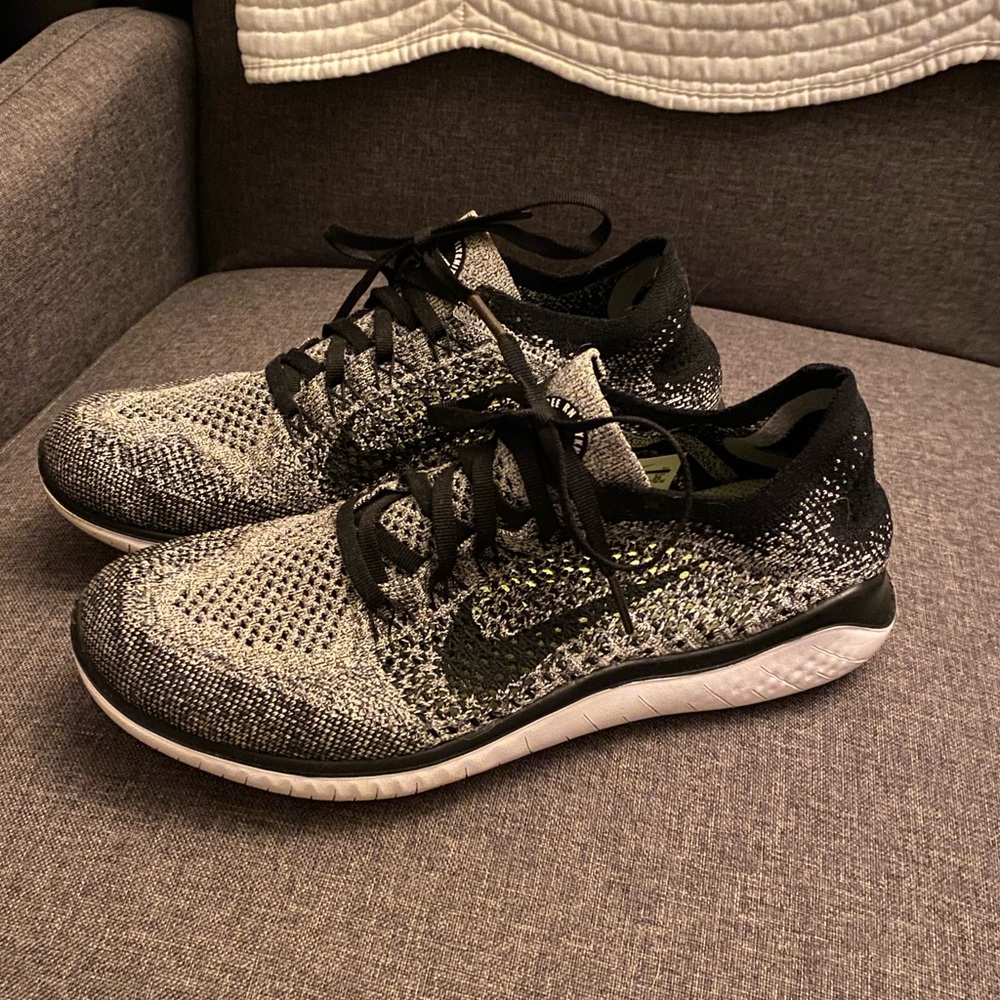 Nike Flyknit Free Run shoes